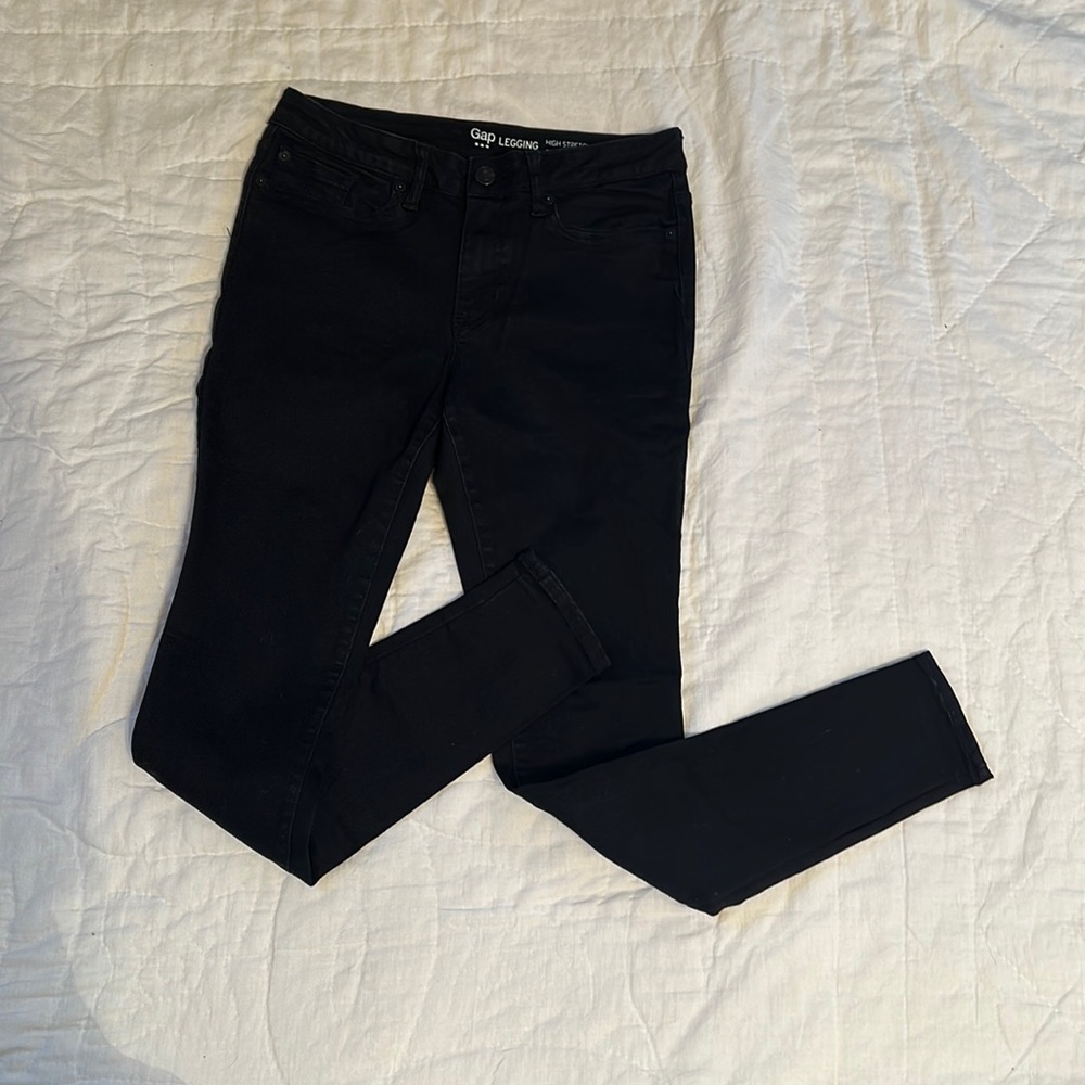 Black Gap Legging high stretch Skinny Jeans.